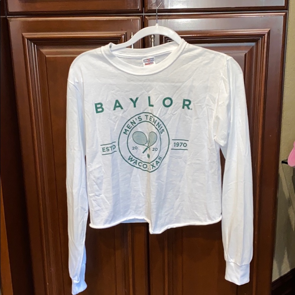 Exclusive Baylor Men’s Tennis Cropped T-shirt